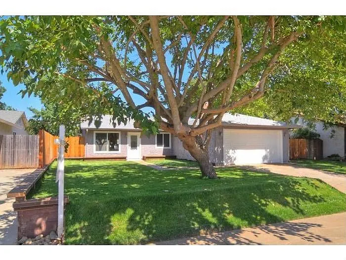 10161 Countryside Way photo 1