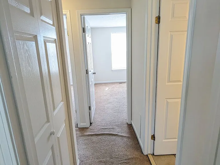 1390 David Ln — Photo 17