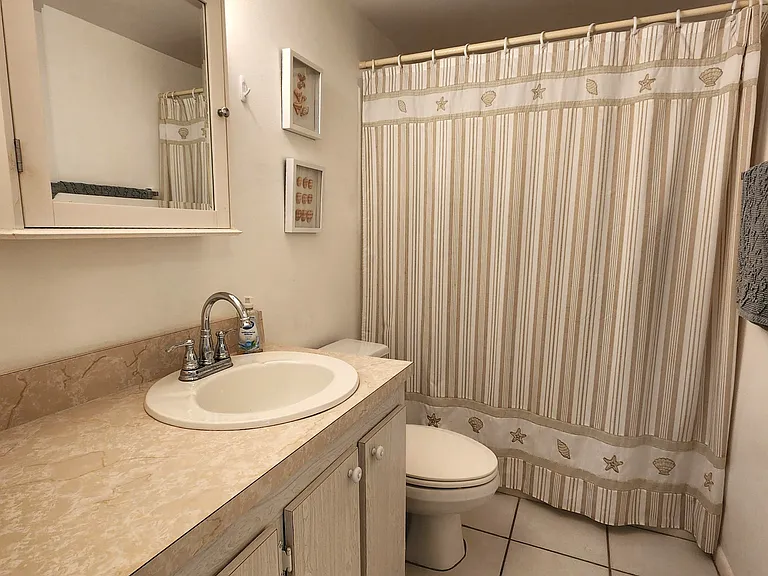 2000 Alamanda Dr #206 — Photo 12