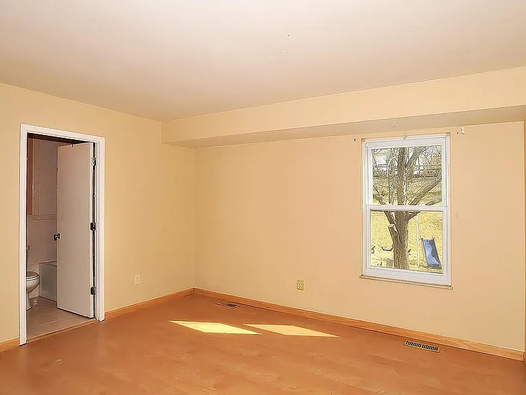 848 Village Brook Ct — Photo 7