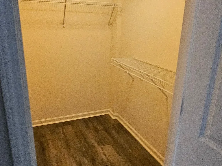 335 Pierce Dr — Photo 3