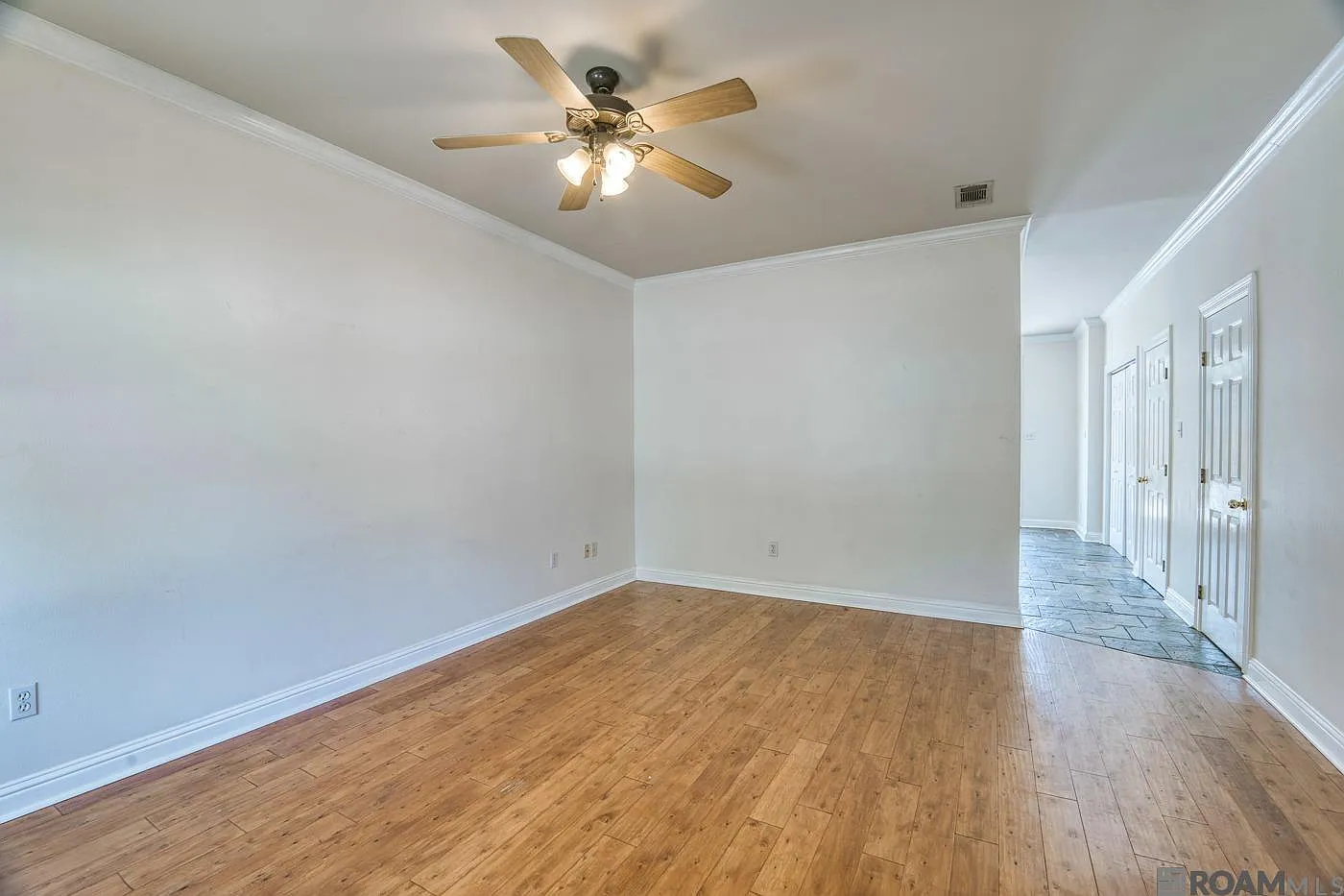 2 bed, 1240 sqft, $1,850 — Photo 3