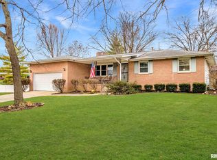 3532 N Elmcroft Ter, Peoria, IL 61604