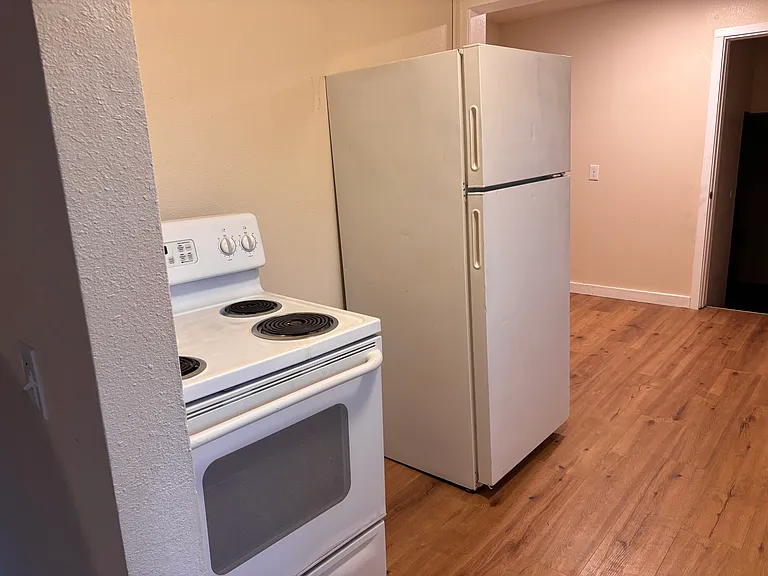 783 Floral Ct — Photo 8