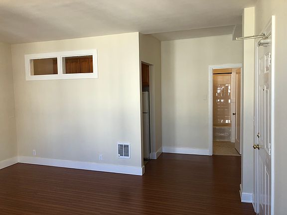2nd image of 915 Franklin St #429863122