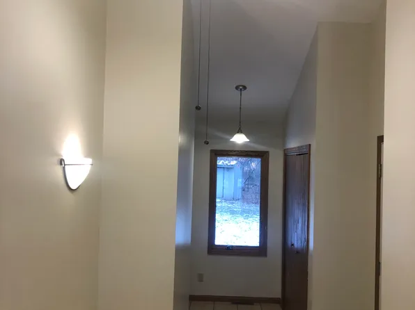 (undisclosed Address), Blaine, MN 55449