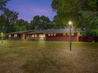 1828 N Walmont Rd, Jackson, MI 49203