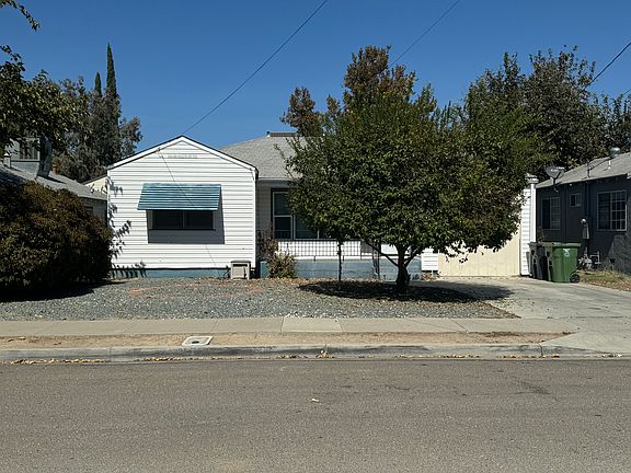 4th image of 355 W Whittier Ave