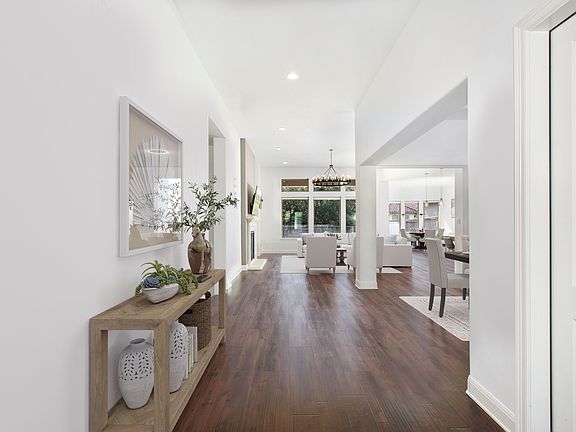 3rd image of 4418 Eton Pl