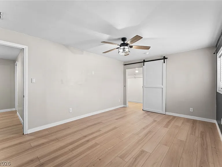 605 L Ave — Photo 13