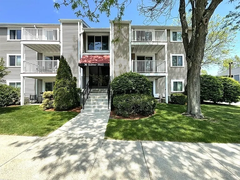 36 Silver Hill Ln #21 — Photo 2