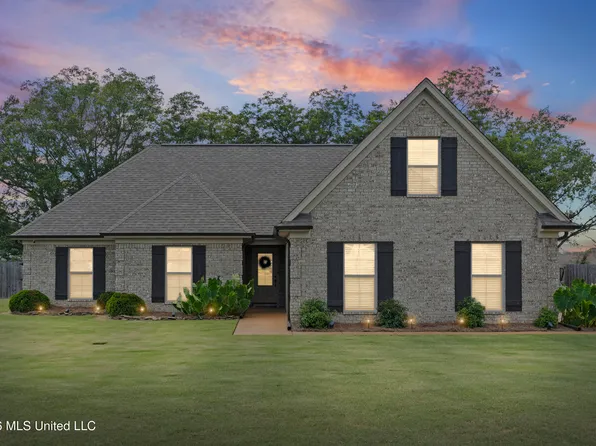 209 Eagle View Dr, Senatobia, MS 38668