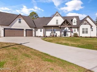 8521 Reed Rd, Powell, TN 37849