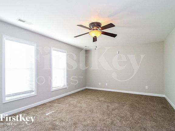 4th image of 1686 Crestlawn Trl