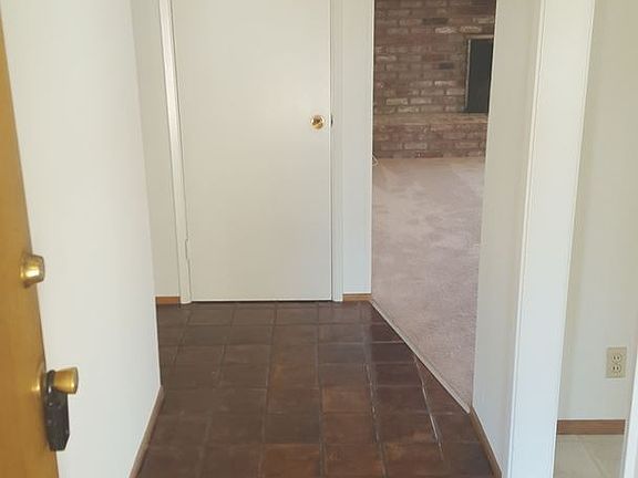2nd image of 3255 Mauricia Ave