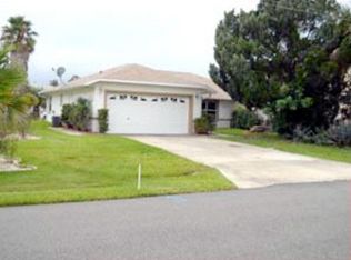 7 Crampton Ct, Palm Coast, FL 32137