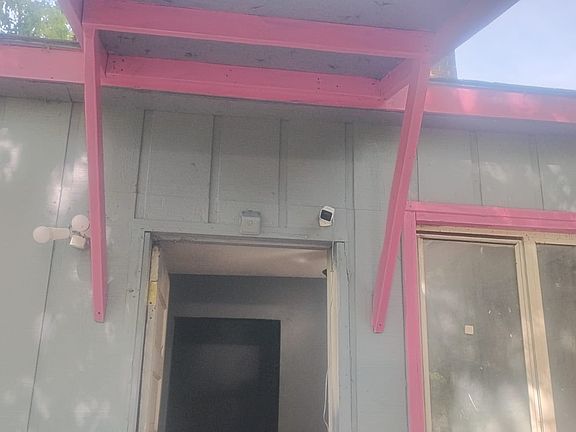 2nd image of 1712 S Griswold St