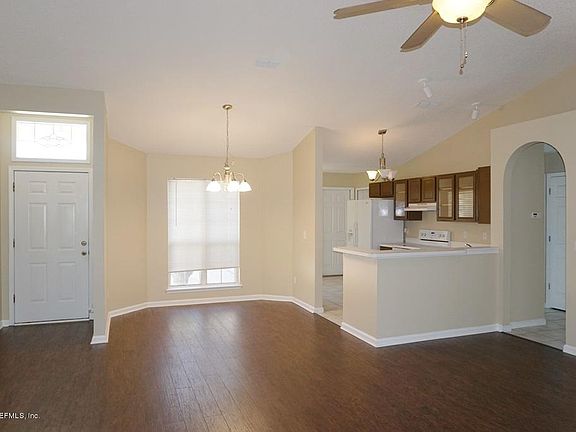4th image of 3186 Michaels Ct