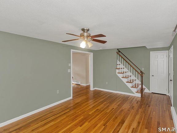 4th image of 73 Laurel Street