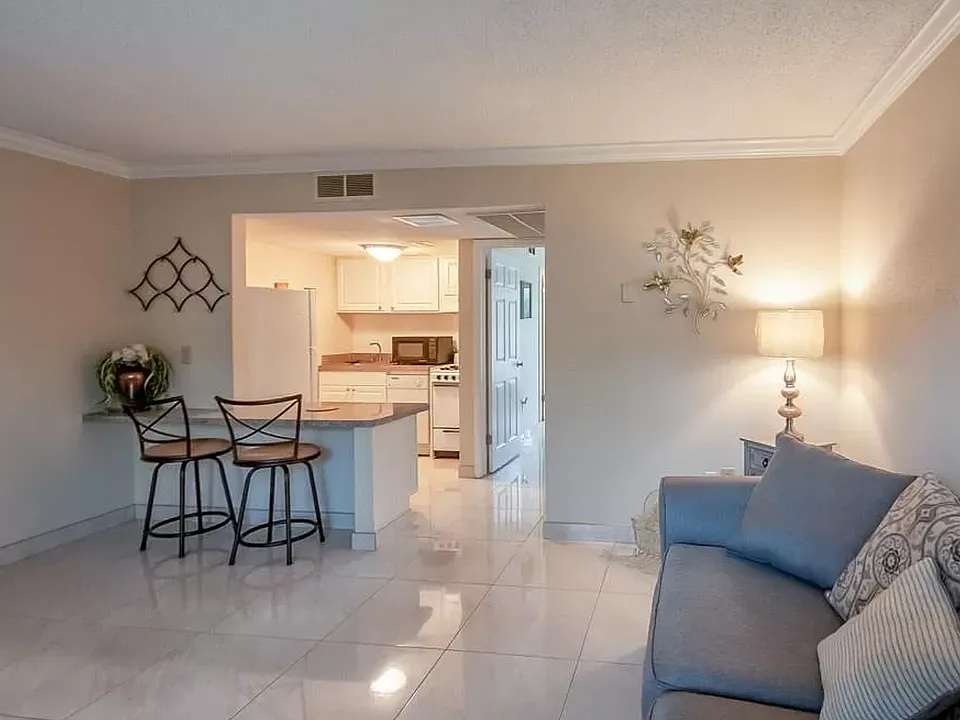 129 Blue Point Way #130