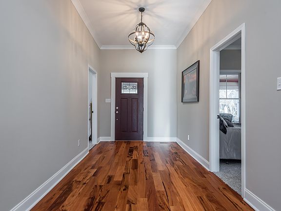 4th image of 524 Cedar Ave