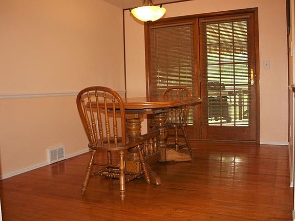 4th image of 4779 Havana Dr
