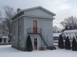 221 Kingsley Rd, Burnt Hills, NY 12027