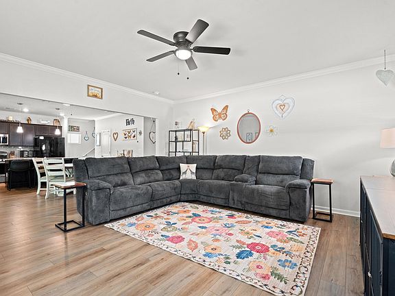 5th image of 868 Agostino Dr.