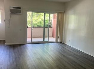 2157 Vine St APT 10, Los Angeles, CA 90068