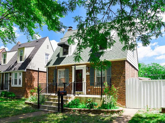 3rd image of 10915 S Avenue O