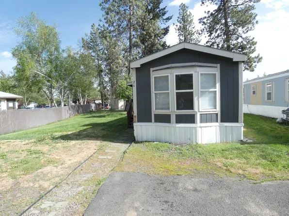 840 W 1st St Trailer 26, Cheney, WA 99004