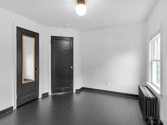 3rd image of 240 Callodine Ave #2