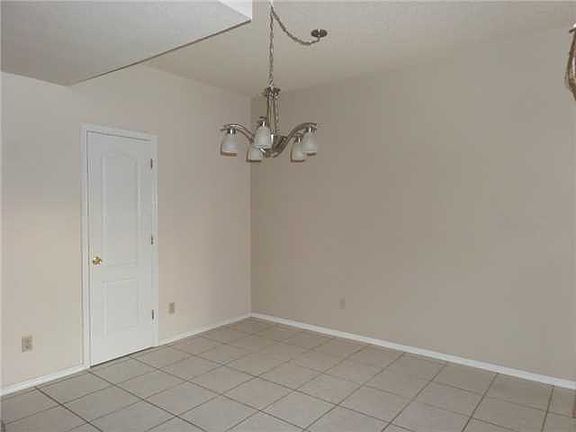5th image of 5377 Country Oaks Dr