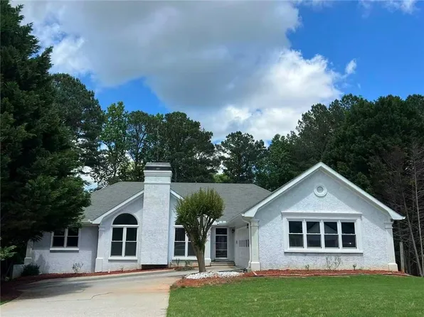 3800 John Herndon Ct, Suwanee, GA 30024