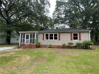 882 Greenville St, Pendleton, SC, 29670