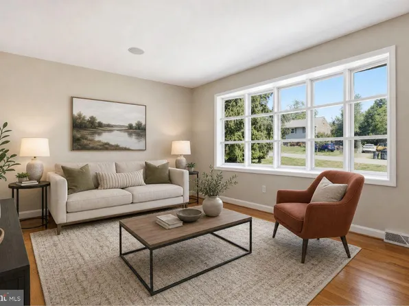 5912 Watson Ln, Fredericksburg, VA 22407