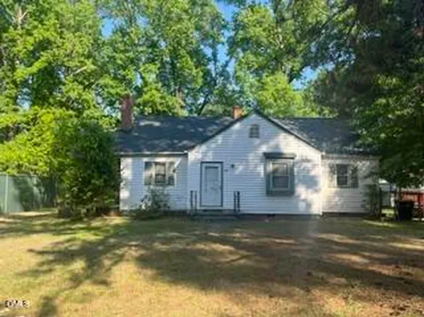 130 Booth Ave, Henderson, NC 27536