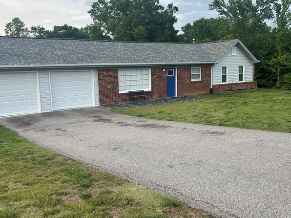 155 Windflower Dr, Blairs, VA 24527