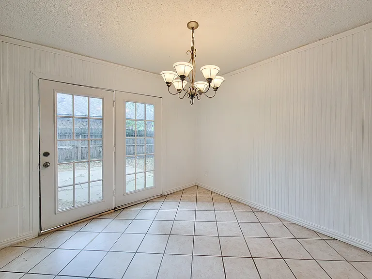 2710 Quail Creek Dr — Photo 19