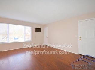 702 NE 99th Ave APT 4, Portland, OR 97220