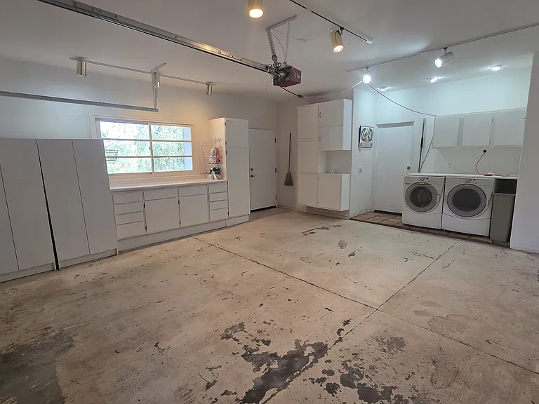 2740 Mountain View Dr #A — Photo 31