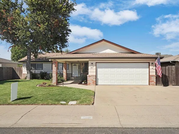 303 Vineyard Dr, Lodi, CA 95240