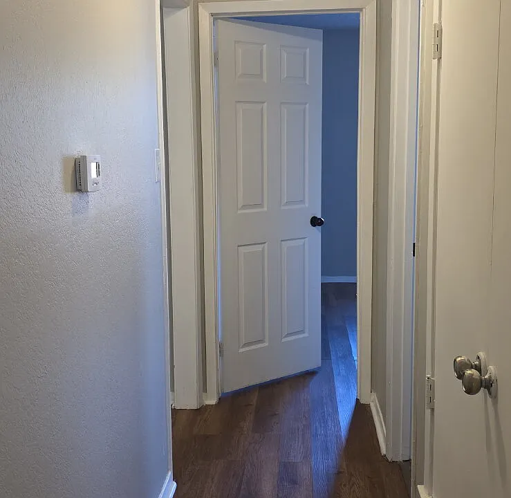 233 Vista Way