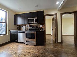 118 Roebling St #2, Brooklyn, NY 11211