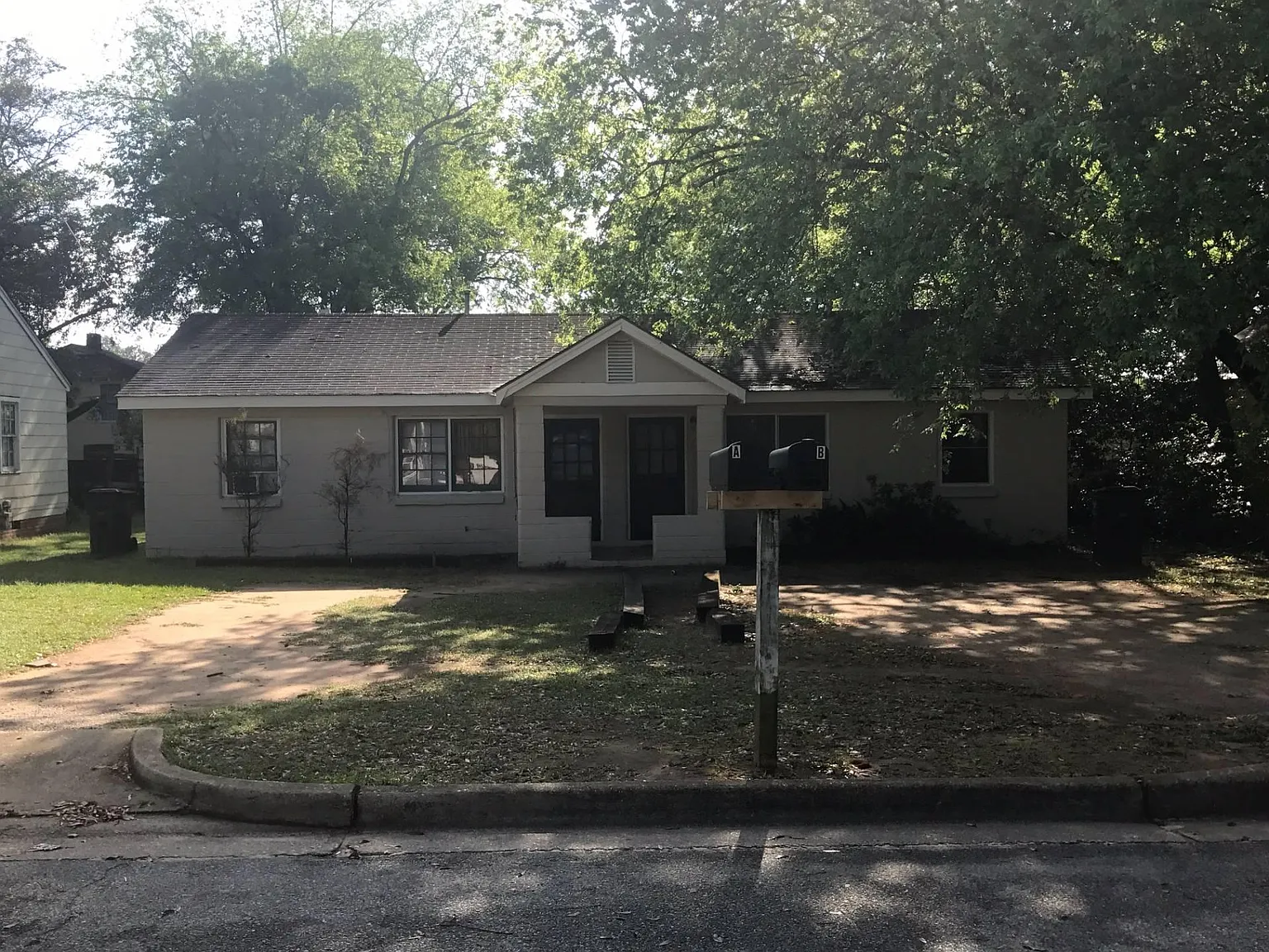 2 bed, 1350 sqft, $545 — Photo 1