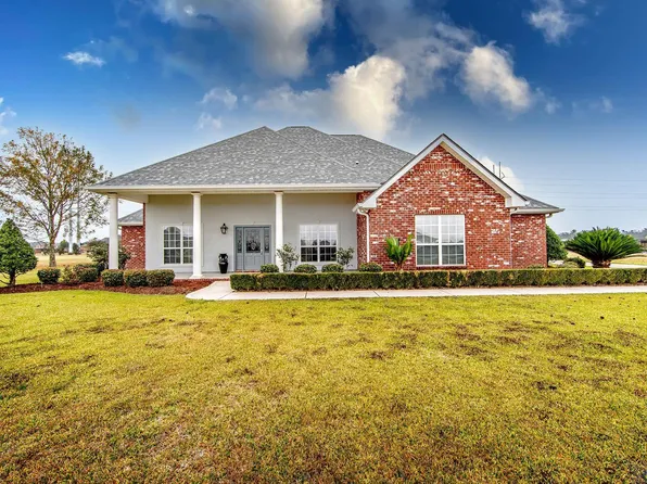 326 Longdale Dr, Schriever, LA 70395
