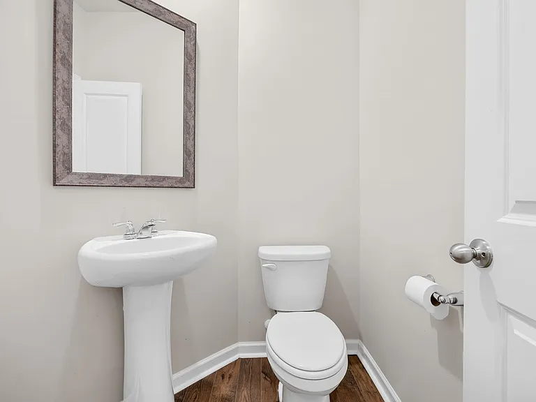 201 Sunriff Ct — Photo 16