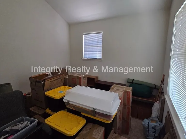 1261 Carlyle Park Cir — Photo 15