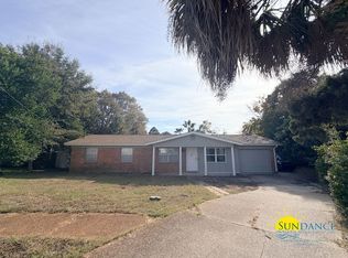 303 Sikes Cir NW, Fort Walton Beach, FL 32548