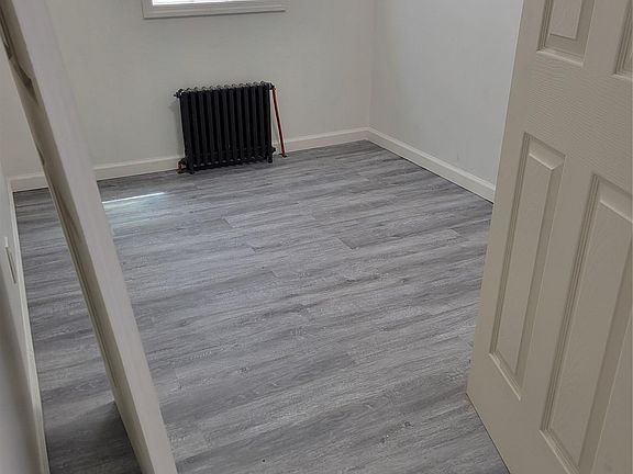 2nd image of 255 Underhill Ave